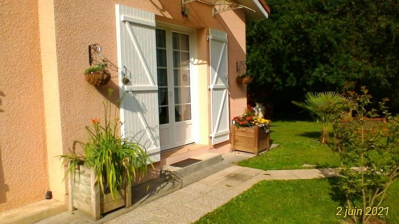 Le Clos Des Palombes Wifi Climatisation Saint-Pierre-du-Mont  Exterior foto